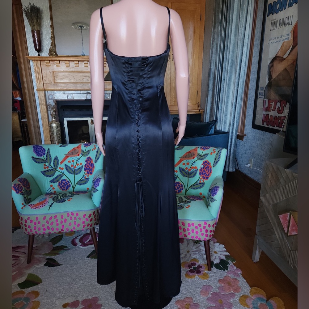 Gorgeous Vera Wang Black Satin Gown Floor Length Corset Back 6 - Picture 4 of 8
